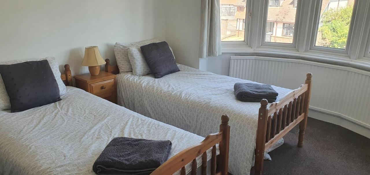 Private Rooms Just 19 Minutes From Central London Northfleet Exteriör bild